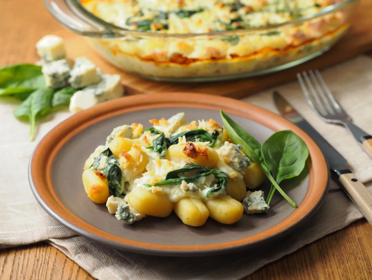 zapiekanka z twarogiem i szpinakiem gotowa