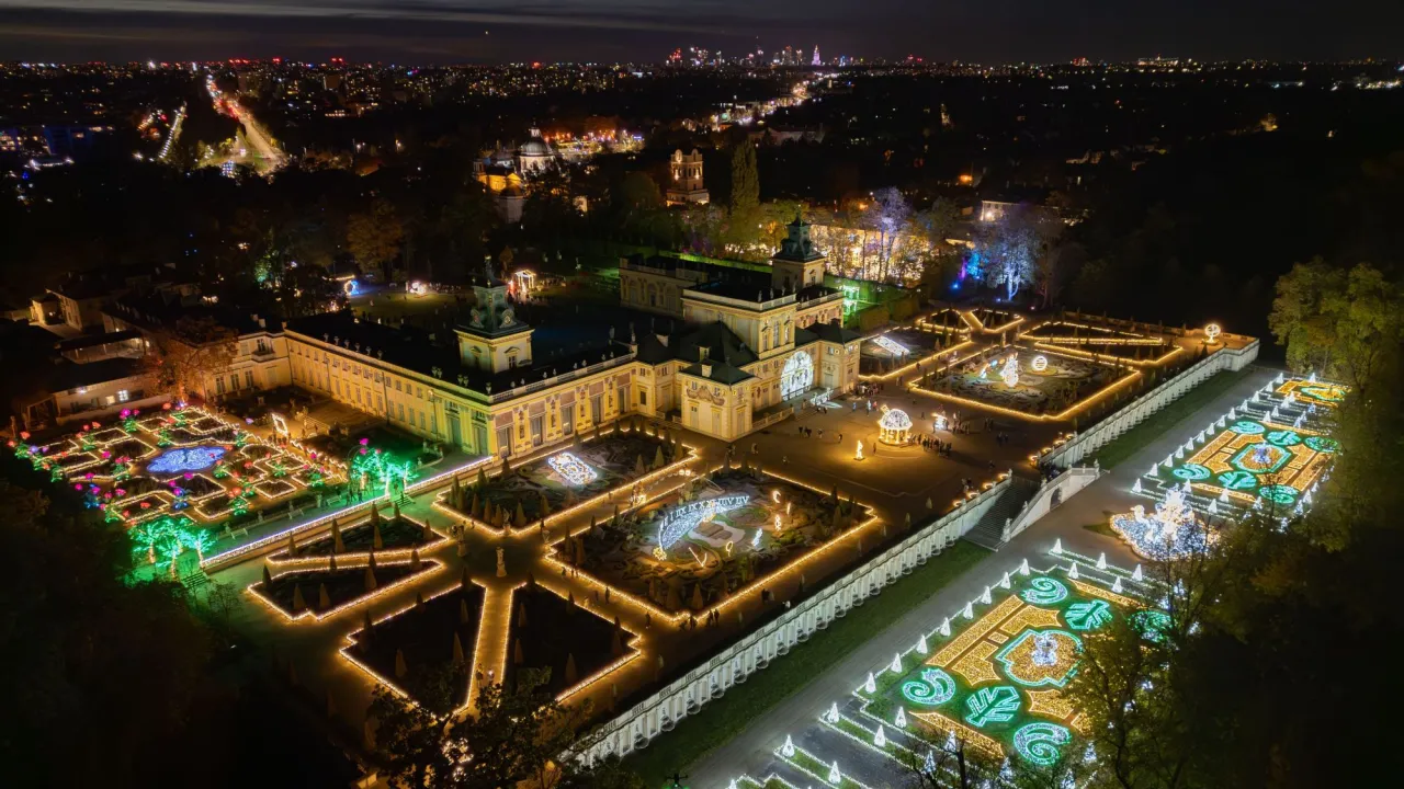 Zdjęcie Pałac w Wilanowie zimą: magiczne atrakcje i festiwal światła