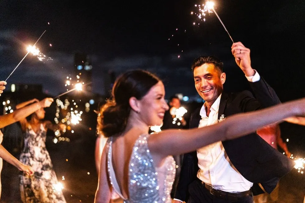 Pierwszy taniec z zimnymi ogniami