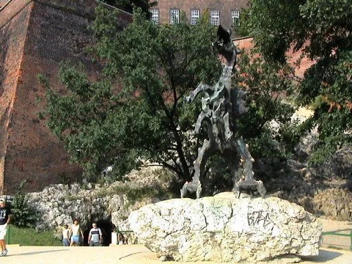 Krak&oacute;w atrakcje dla dzieci Smok Wawelski Ogr&oacute;d Doświadczeń