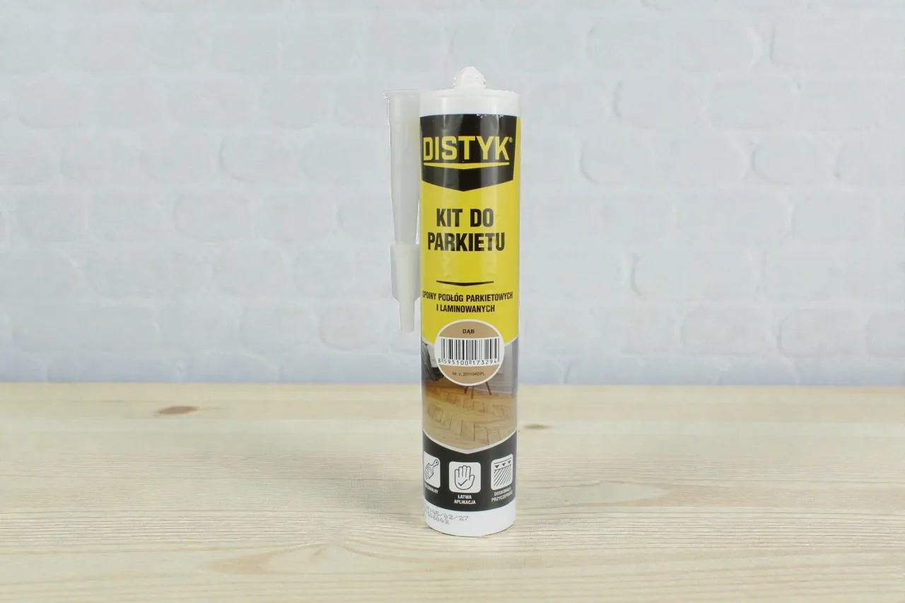 Tubka z żółtą etykietą