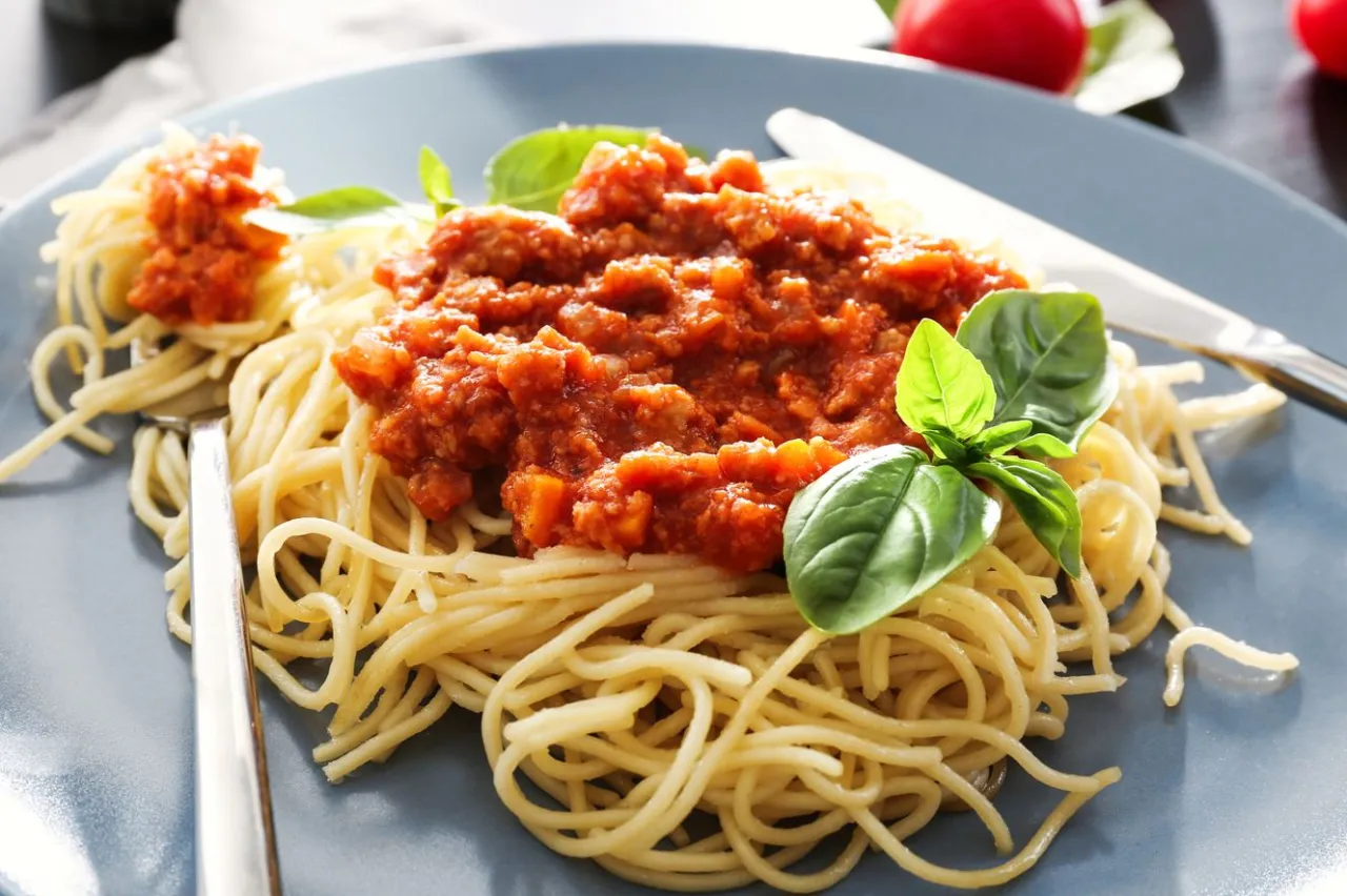 wegański sos do spaghetti z soczewicą