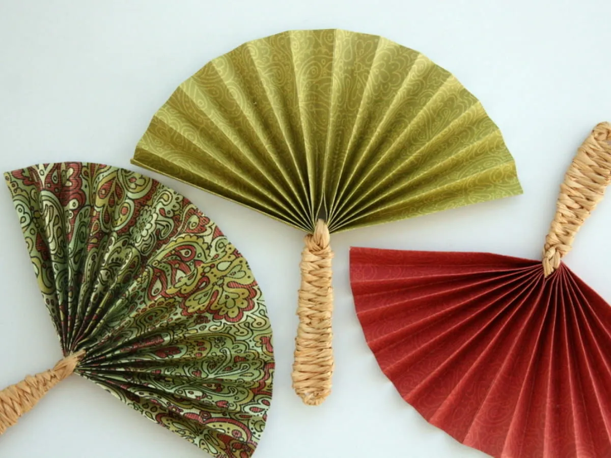 wachlarz diy inspiracje, wachlarz papierowy i materiałowy