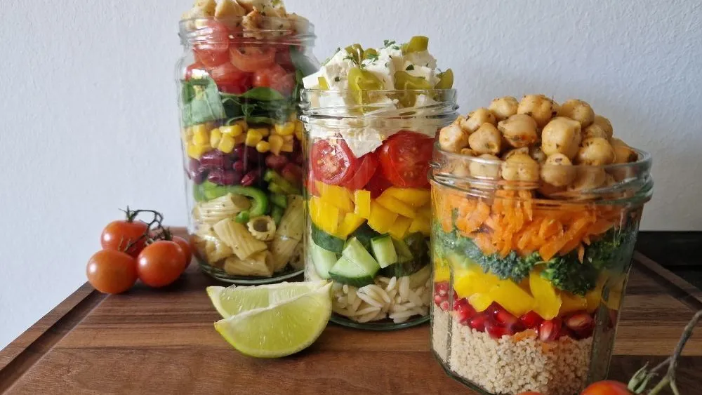 verschiedene salat im glas rezepte