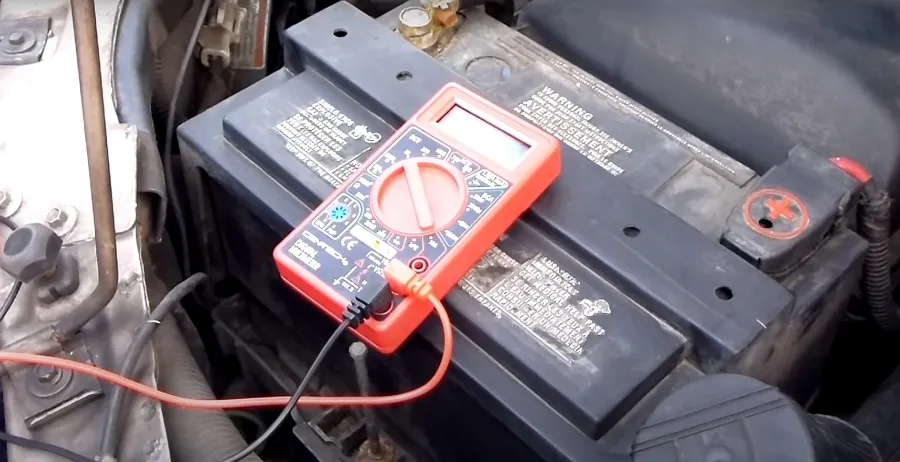 Zdjęcie Prostownik kiedy akumulator jest naładowany - jak to rozpoznać?