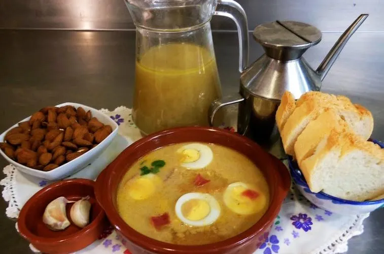 Zdjęcie Sopa de almendras andaluza: Receta aut&eacute;ntica y &eacute;xito garantizado