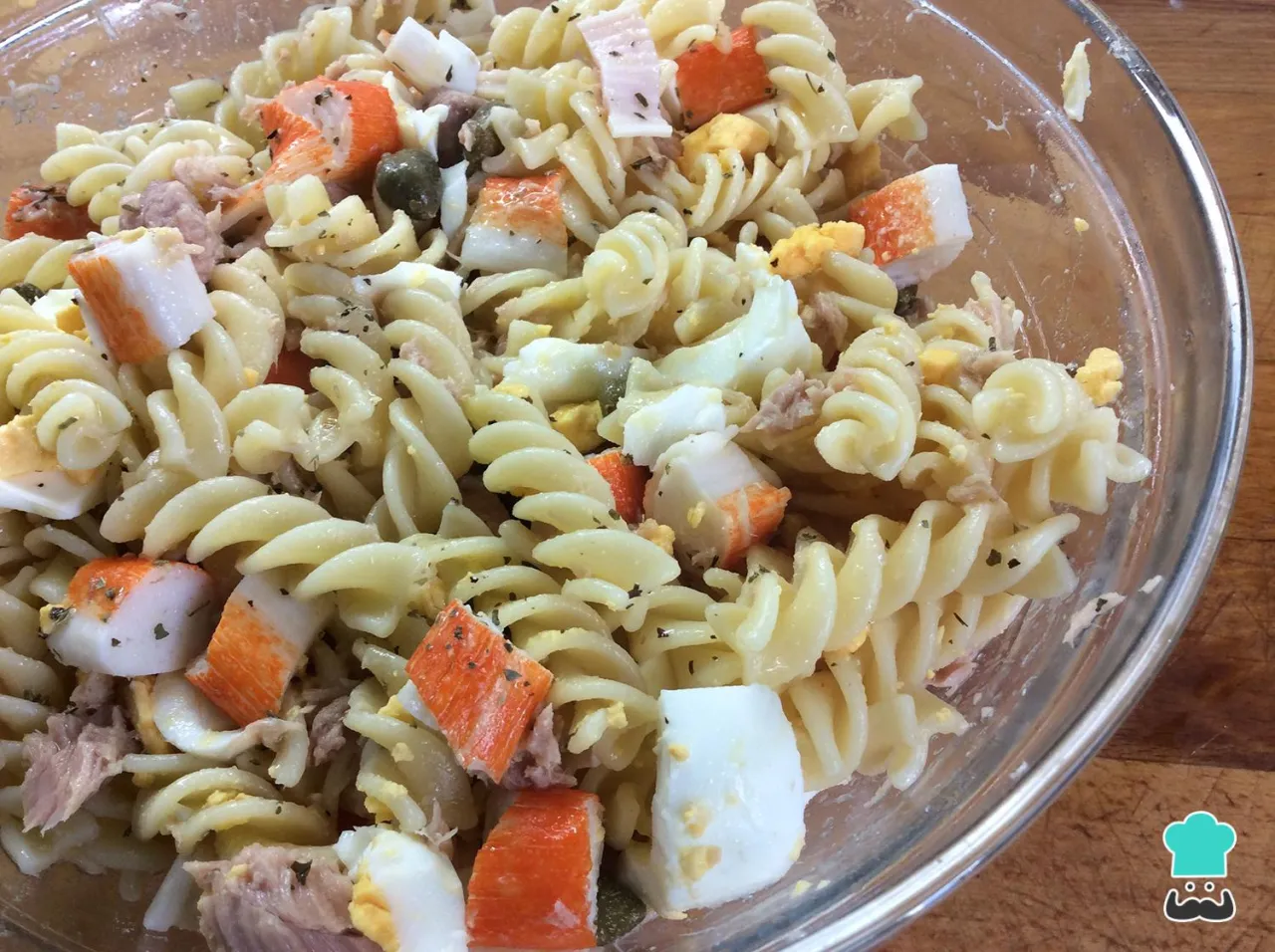 Zdjęcie Ensalada de pasta con mayonesa, atún y huevo: receta fácil y rápida