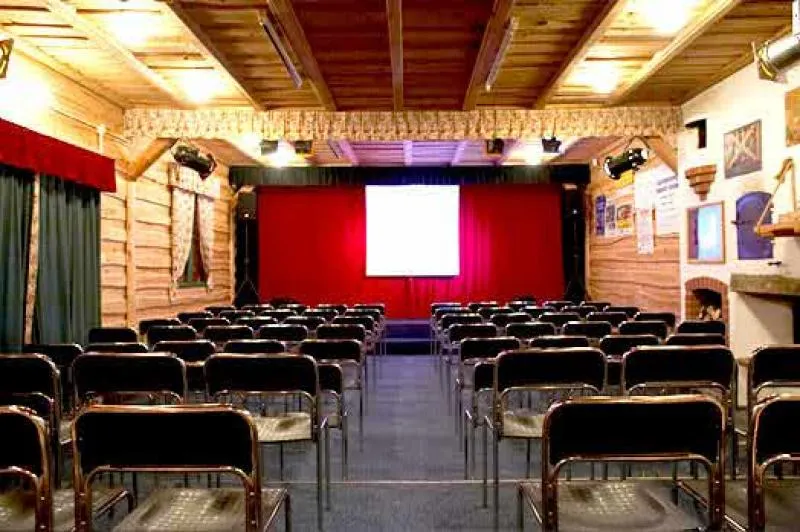 Zdjęcie Teatr w Michałowicach: odkryj wyjątkowe spektakle i wydarzenia