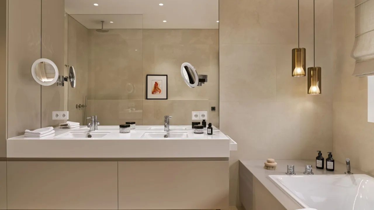 Zdjęcie M jak mieszkanie: Inspirujące pomysły na aranżację łazienki w 2024 roku