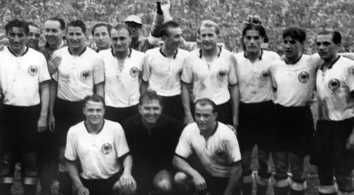 Zdjęcie Kto wygrał ostatnie mistrzostwa świata w piłce nożnej? Zaskakujący triumf!