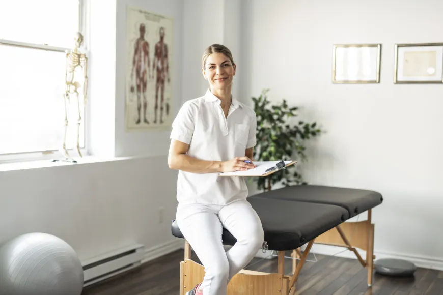 Zdjęcie Koszulka dla fizjoterapeuty: Komfort i styl w pracy z pacjentami