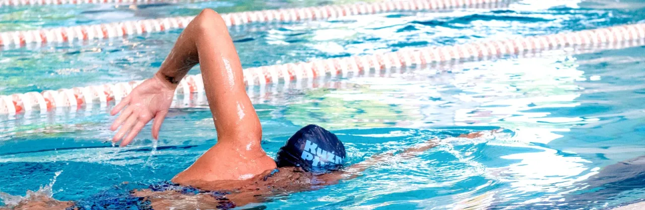 Zdjęcie Szybki kraul: Opanuj technikę i pływaj szybciej - Poradnik