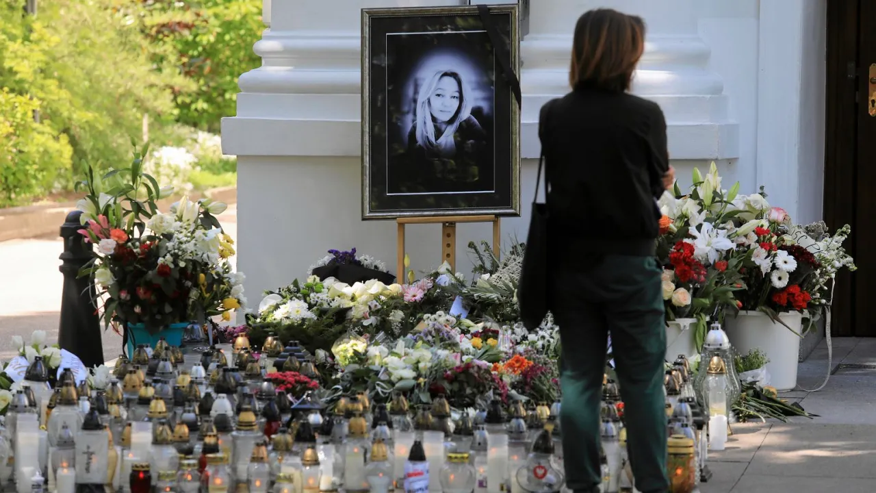 Zdjęcie Jak sprawdzić datę pogrzebu w Warszawie i uniknąć nieporozumień