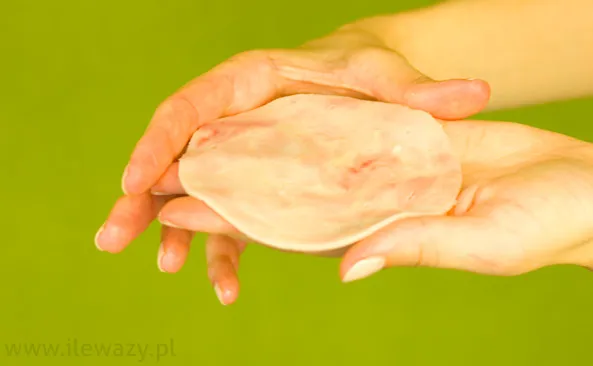 Zdjęcie Ile waży plaster szynki drobiowej? Odkryj zaskakujące różnice!