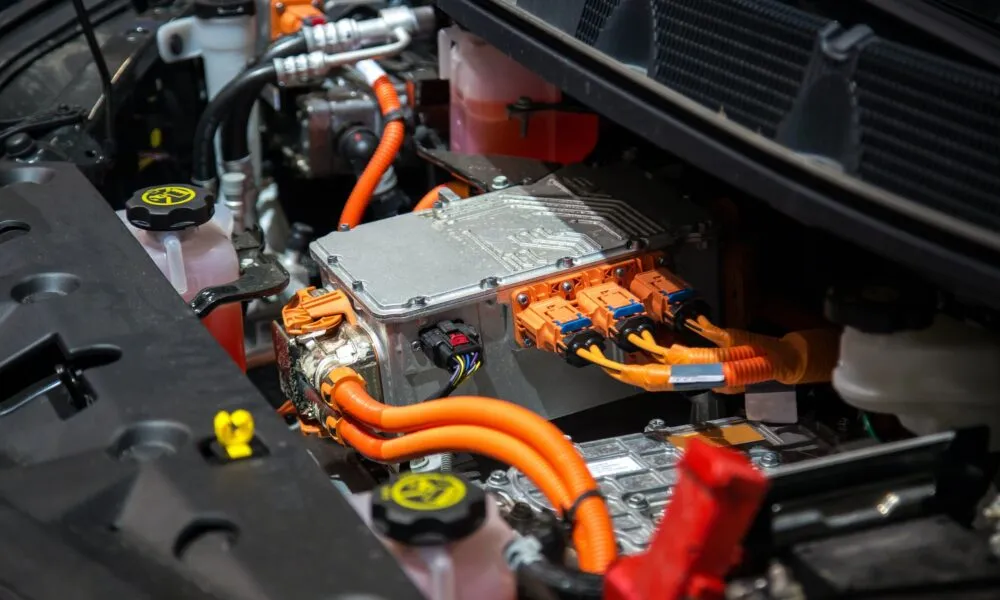 Zdjęcie Jak działa silnik elektryczny w samochodzie? Odkryj jego tajemnice