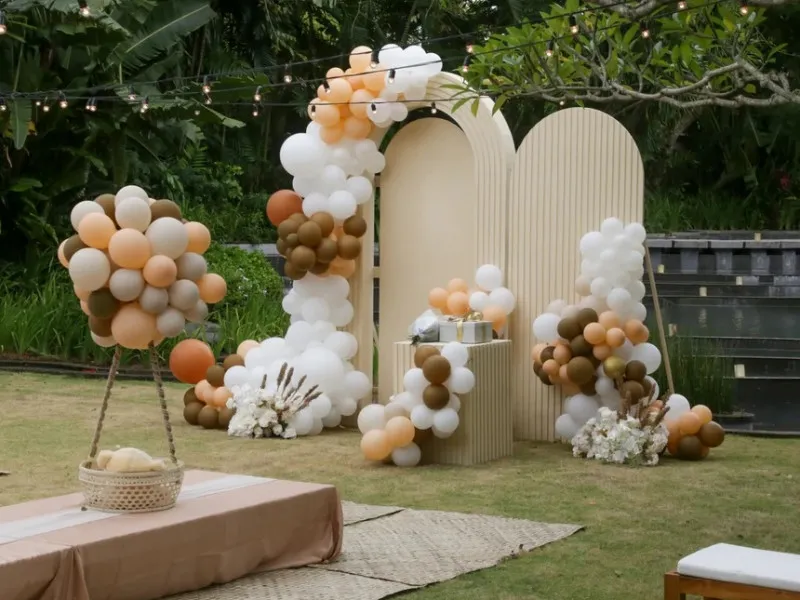 Zdjęcie Jak zrobić łuk z balonów? Prosty przewodnik krok po kroku