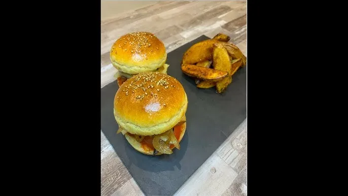 Zdjęcie Pains à burger maison : la recette moelleuse et inratable (même pour débutant)
