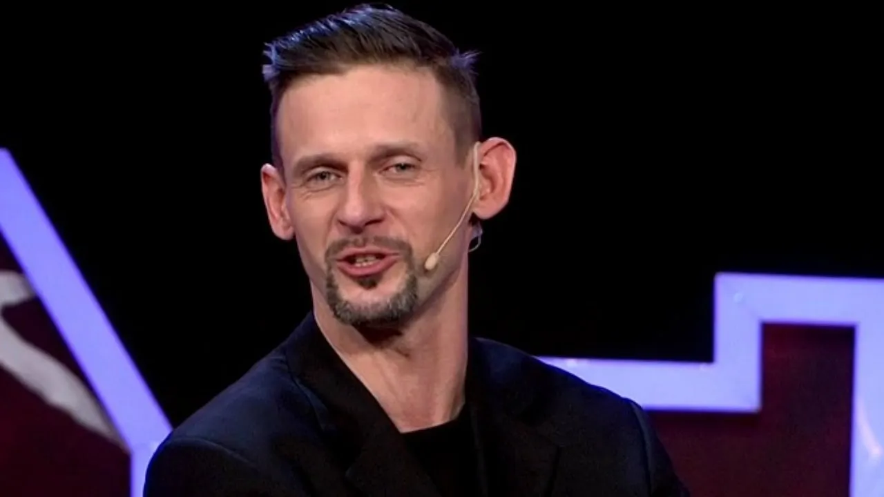 Zdjęcie Kabaret po angielsku - znaczenie, historia i słynne występy