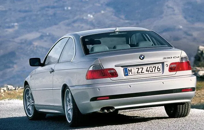 Zdjęcie Gdzie wlać płyn chłodniczy w BMW E46 – uniknij poważnych problemów