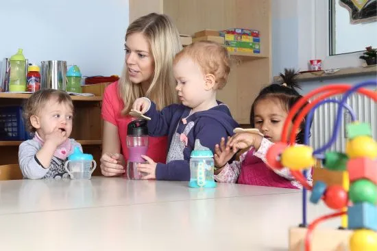 Zdjęcie Czy żłobek podlega pod oświatę? Prawda o roli i regulacjach