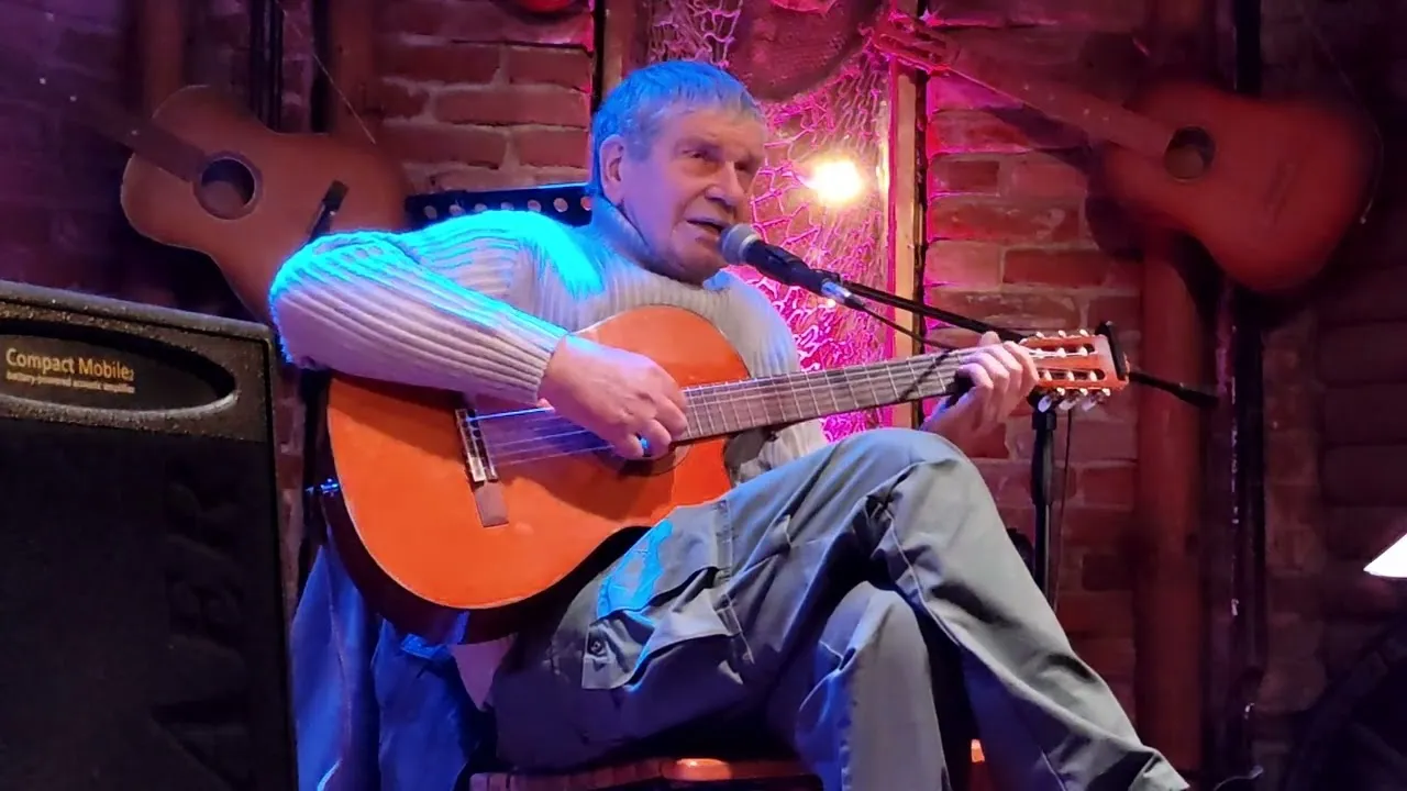Zdjęcie Tiomnaja nocz chwyty gitarowe - łatwe akordy do nauki na gitarze
