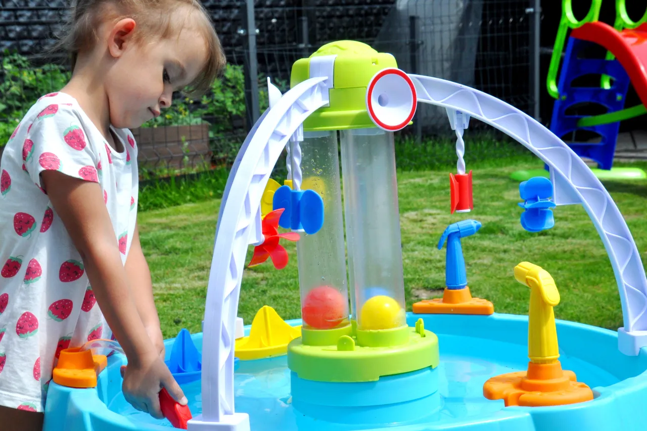 Zdjęcie Jakie ogrodowe zabawki pokochają Twoje dzieci? 10 hitów sezonu