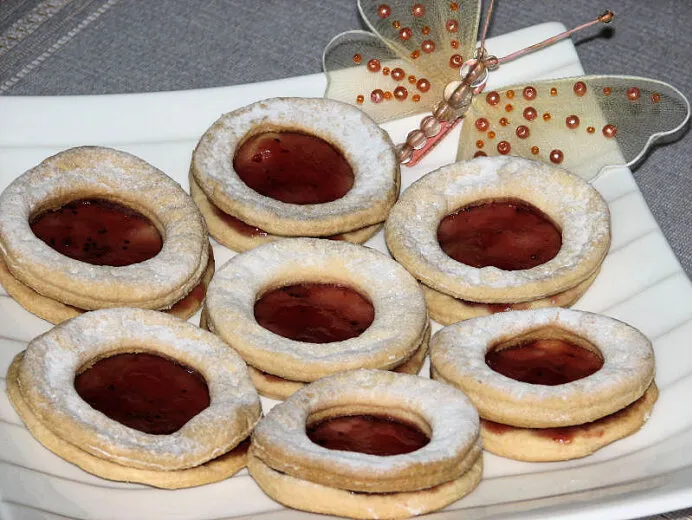 Zdjęcie Proste ciastka które mogą zrobić dzieci – zabawa w kuchni dla maluchów