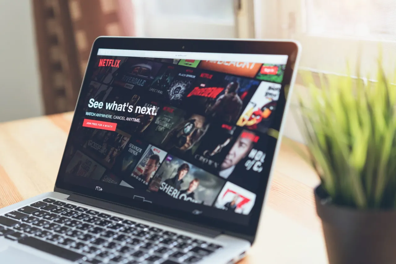 Zdjęcie Netflix czy można płacić blikiem? Sprawdź dostępne metody płatności
