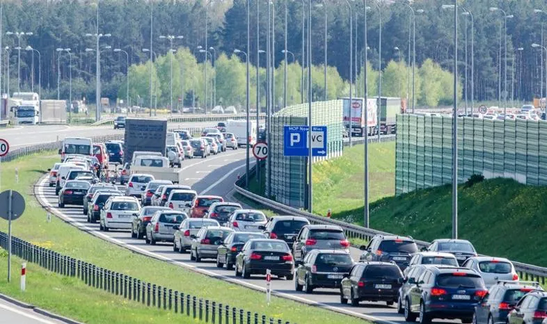 Zdjęcie Jaki procent Polaków zapina pasy bezpieczeństwa? Zaskakujące fakty i statystyki