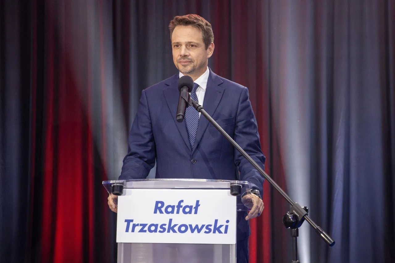 Zdjęcie Jakie języki zna Trzaskowski? Zaskakujące umiejętności polityka