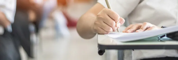 Zdjęcie Jak napisać wstęp do rozprawki, aby uniknąć najczęstszych błędów