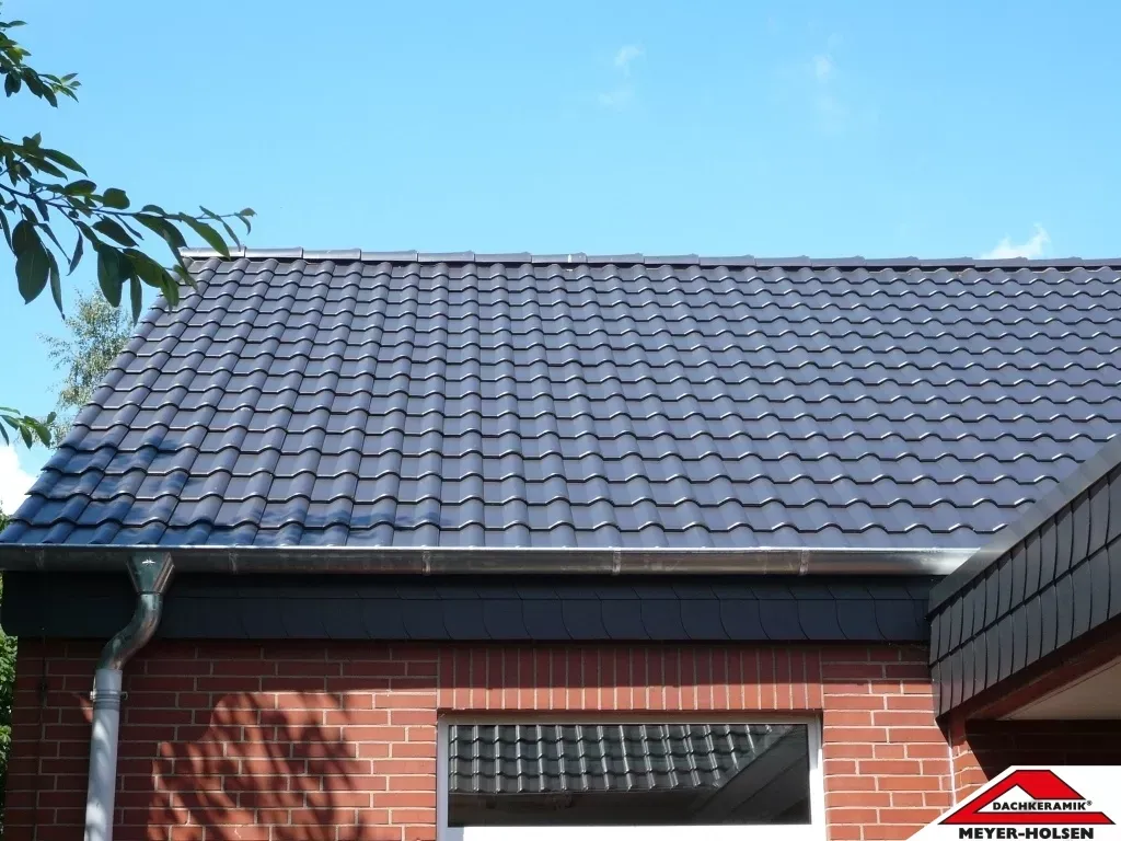 Zdjęcie Meyer Holsen Tandem: Eleganckie i trwałe dachówki ceramiczne