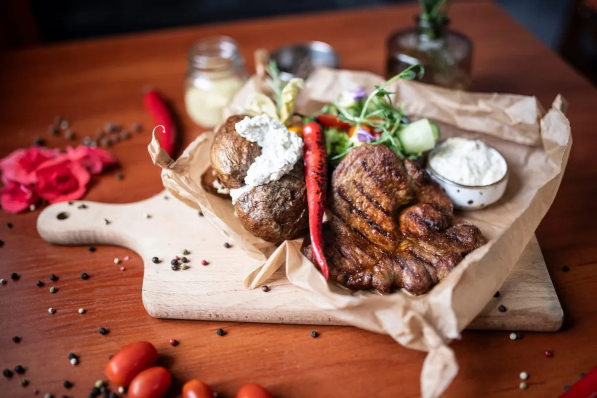 Zdjęcie Gdzie zjeść w Rumi? Odkryj najlepsze restauracje i smaki