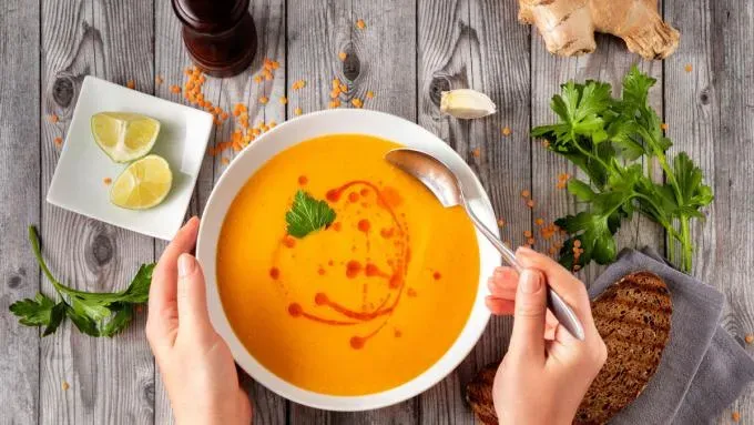 Zdjęcie Jakie zupy dla cukrzyka: zdrowe przepisy, które pomogą w kontroli cukru