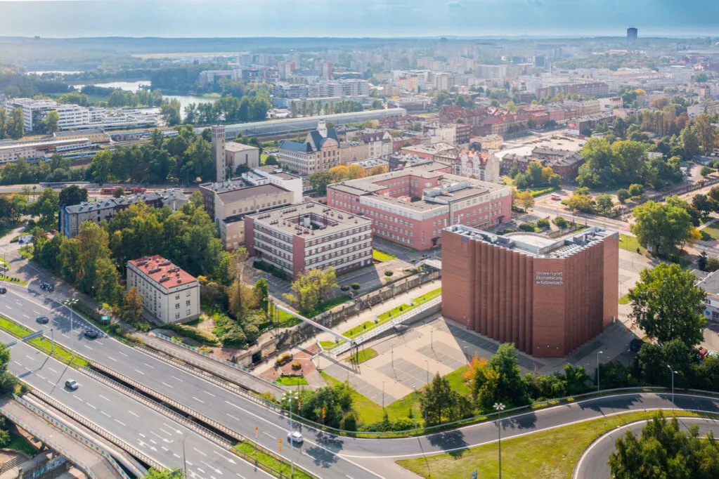 Zdjęcie Budynek N Uniwersytetu Ekonomicznego w Katowicach - lokalizacja i funkcje