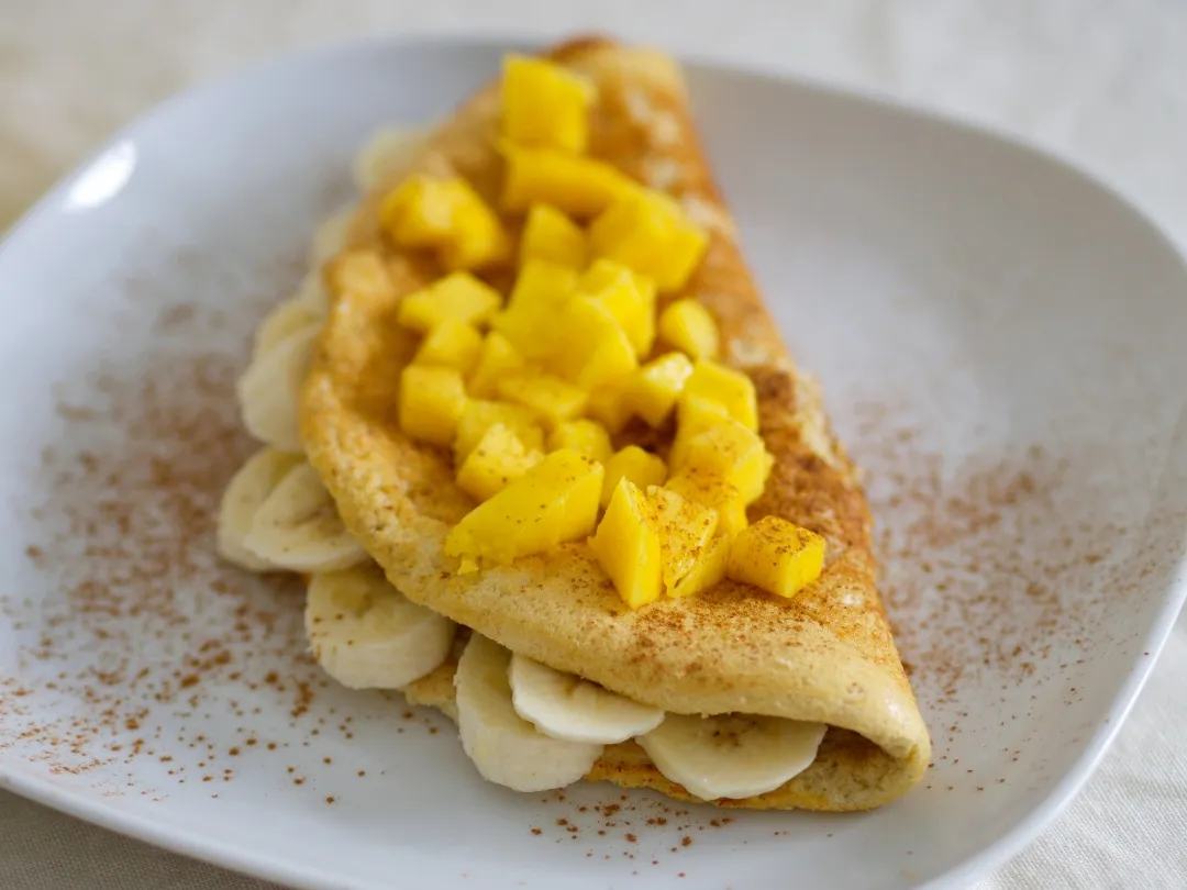 Zdjęcie Omlet z bananem i płatkami owsianymi jest sposobem na śniadanie?