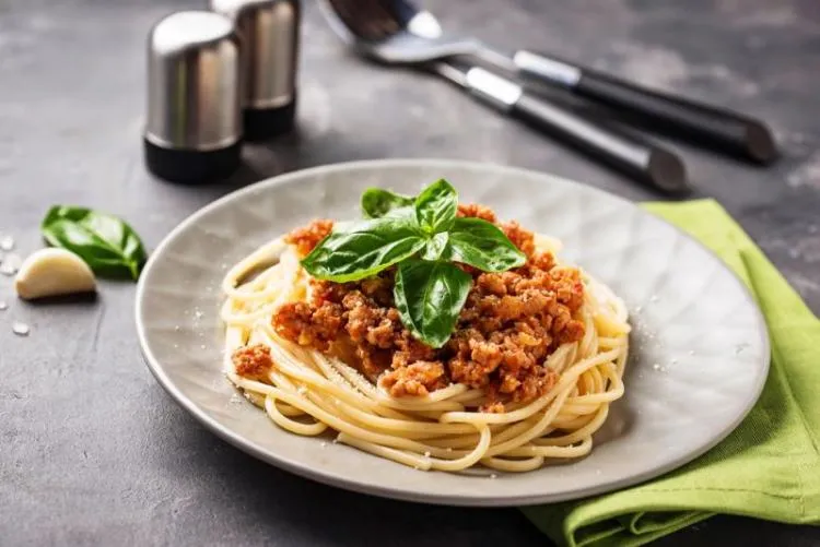 Zdjęcie Czym doprawić spaghetti - 7 sekretów mistrzów włoskiej kuchni