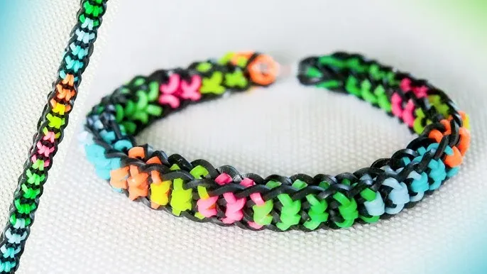 Zdjęcie Jak zrobić bransoletkę z gumki - proste techniki i kreatywne wzory