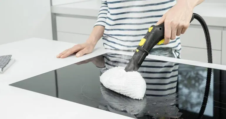 Zdjęcie Jak odkamienić parownicę Karcher i przedłużyć jej żywotność?
