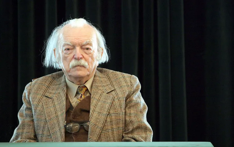 Zdjęcie Edmund Niziurski jako autor książki Sposób na Alcybiadesa i jego dzieła