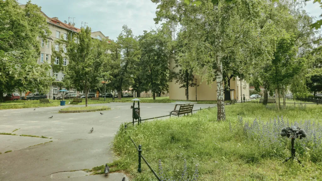 Zdjęcie Plac Generała Sikorskiego w Krakowie - historia i atrakcje w okolicy