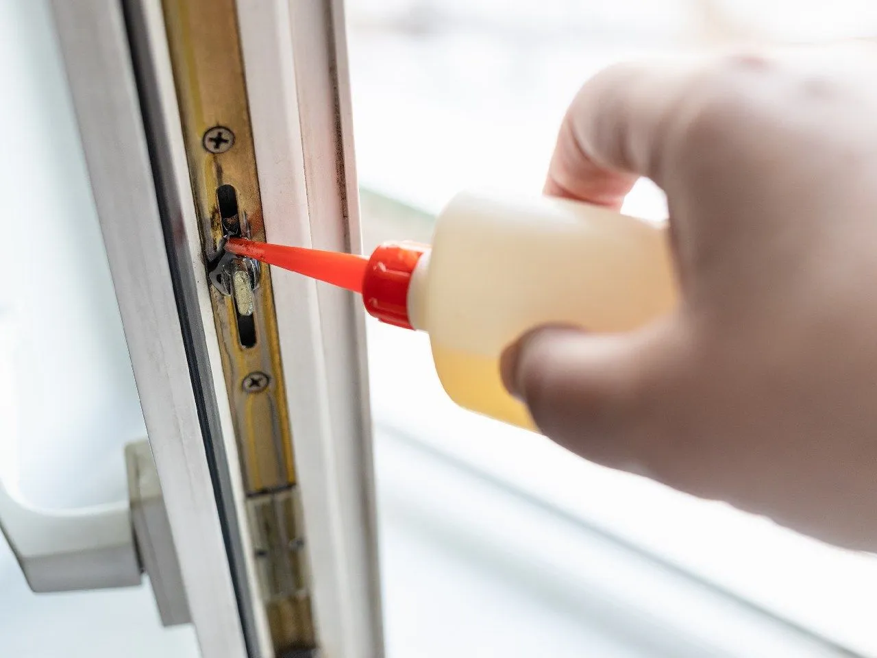 Zdjęcie Jak regulować okna plastikowe: 5 prostych kroków dla każdego