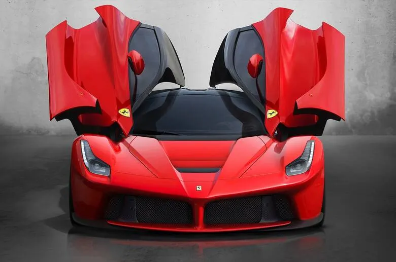 Zdjęcie Ile kosztuje Ferrari LaFerrari? Ceny nowych i używanych modeli