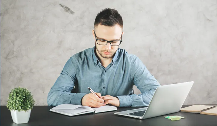 Zdjęcie Jak stworzyć idealny profil zawodowy? Co wpisać, aby przyciągnąć pracodawców?