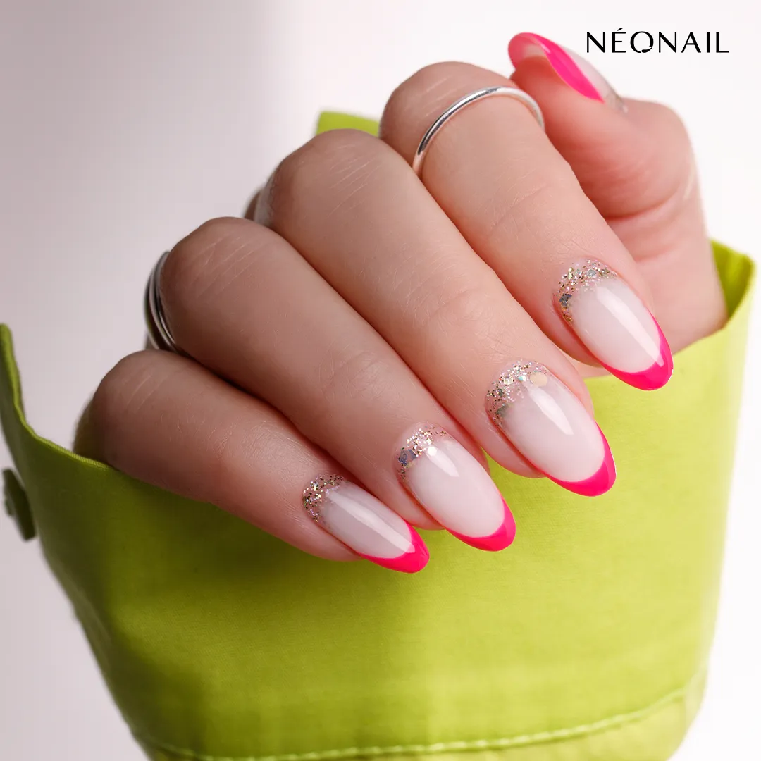 Zdjęcie Manicure hybrydowy french — co to jest i jakie ma zalety?