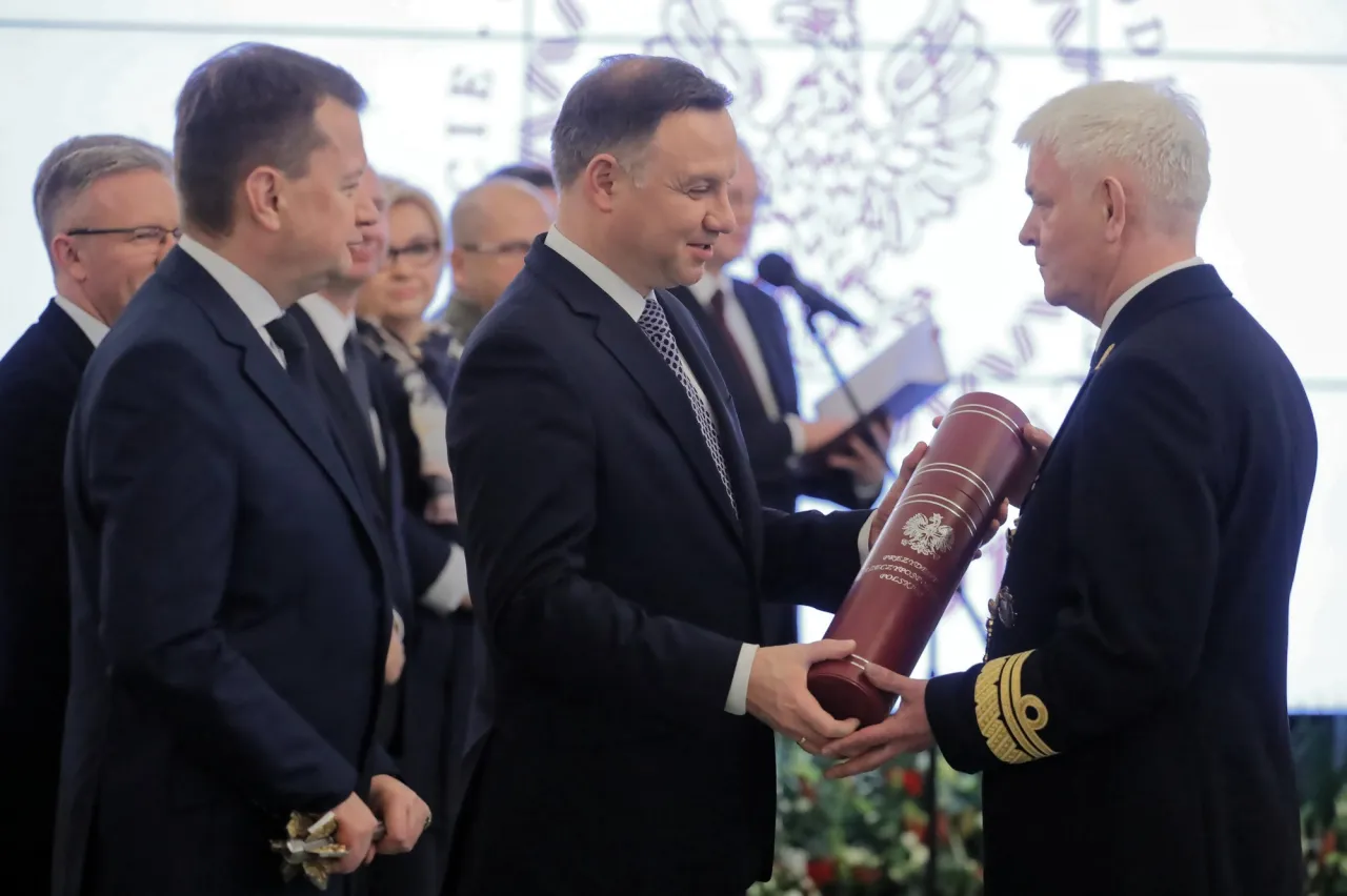 Zdjęcie Generał Jeżewski: Niezwykła kariera i awans w Służbie Wywiadu