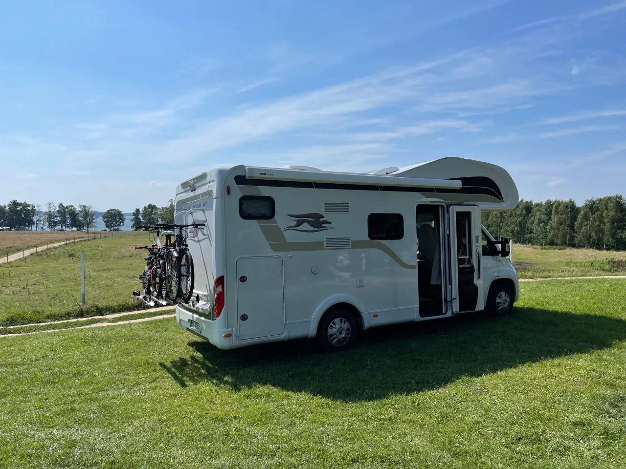 Zdjęcie Gdzie na Mazury kamperem: najlepsze campingi i trasy podróży