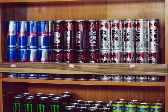 Zdjęcie Napoje energetyzujące: skutki zdrowotne i ryzyko ich spożycia