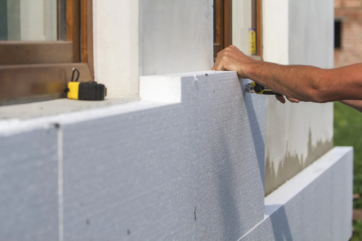 Zdjęcie Mur 50 cm jaki styropian? Kluczowe wskazówki do wyboru materiału izolacyjnego
