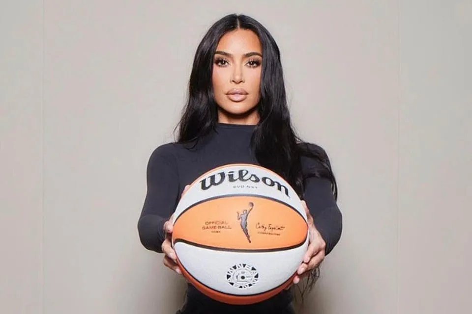 Zdjęcie Kim NBA: Jak Skims i Kim Kardashian zmieniają oblicze mody sportowej